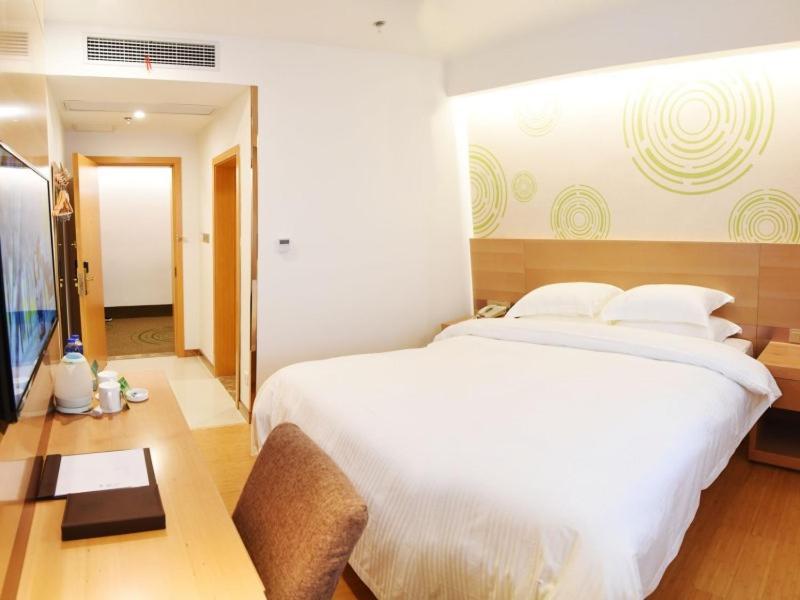 Greentree Inn Jiangxi Fuzhou Gandong Bridge Express Hotel Екстер'єр фото