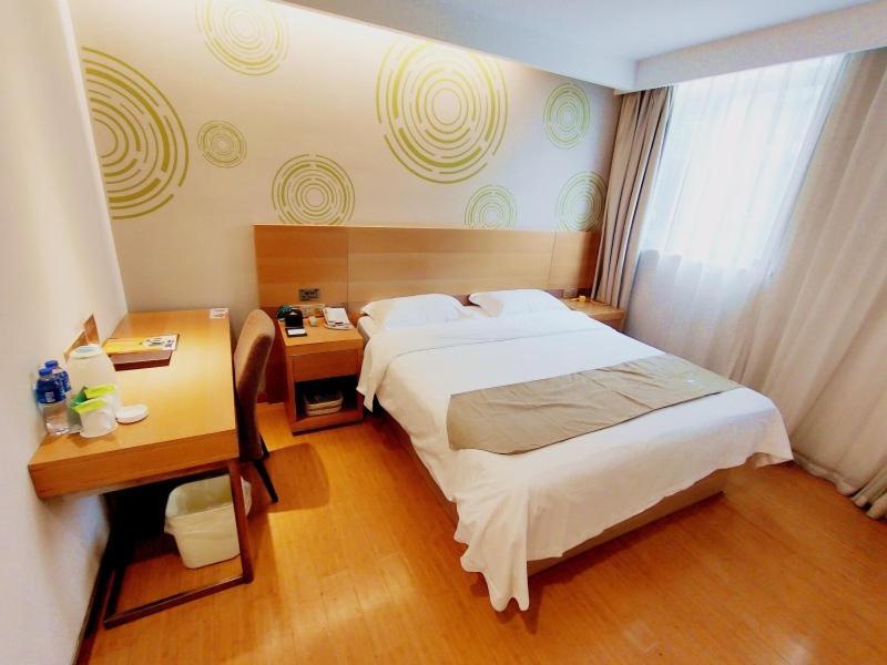Greentree Inn Jiangxi Fuzhou Gandong Bridge Express Hotel Екстер'єр фото