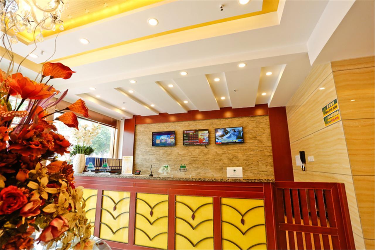 Greentree Inn Jiangxi Fuzhou Gandong Bridge Express Hotel Екстер'єр фото
