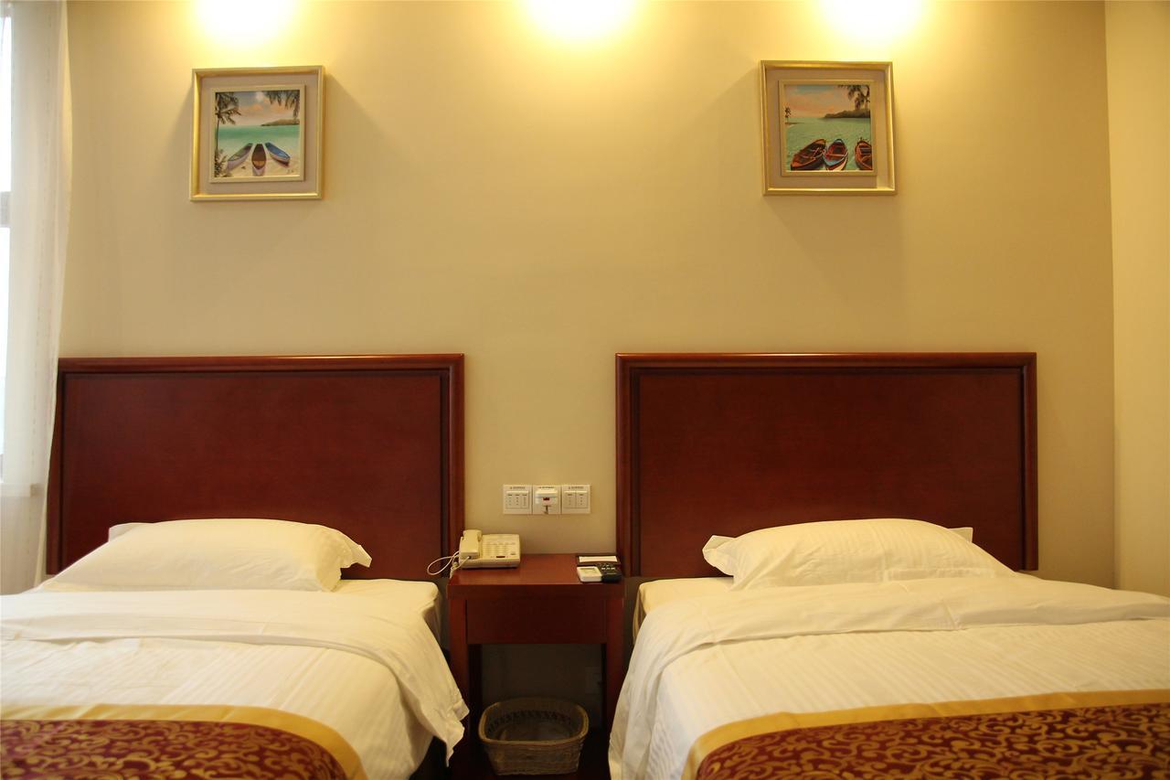 Greentree Inn Jiangxi Fuzhou Gandong Bridge Express Hotel Екстер'єр фото